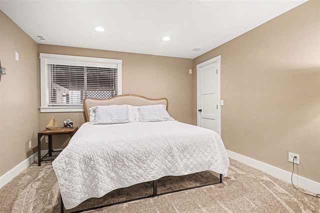 16492 W Willow Drive, Spring Lake, MI 49456