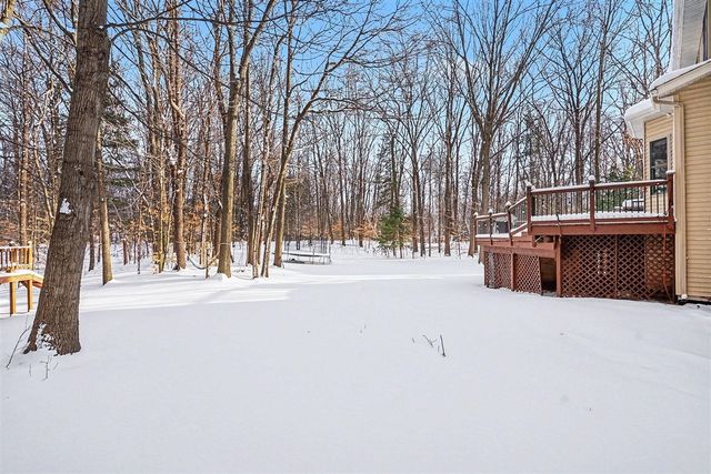 16492 W Willow Drive, Spring Lake, MI 49456