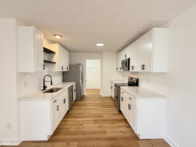 5062 Clarkson Drive, Indianapolis, IN 46254