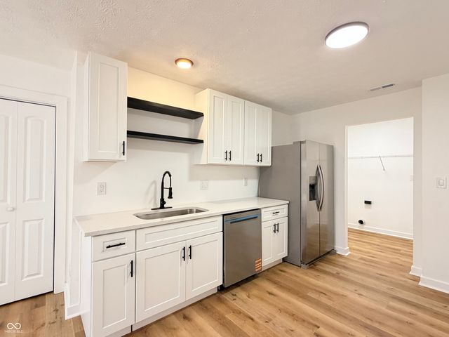 5062 Clarkson Drive, Indianapolis, IN 46254