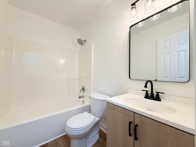 5062 Clarkson Drive, Indianapolis, IN 46254