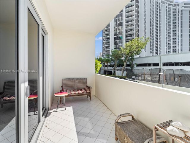 5 Island Ave LE, Miami Beach, FL 33139