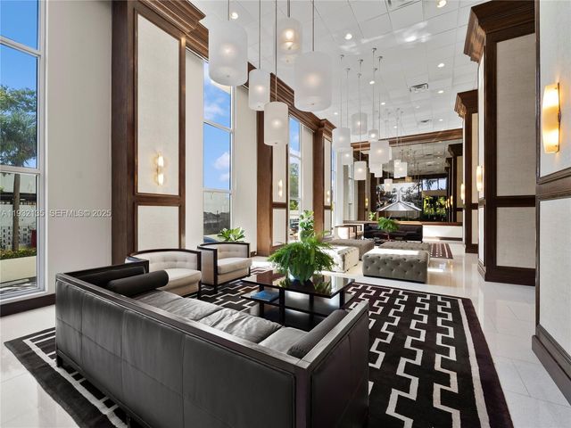 5 Island Ave LE, Miami Beach, FL 33139