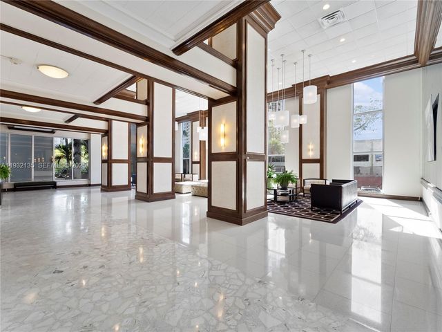 5 Island Ave LE, Miami Beach, FL 33139