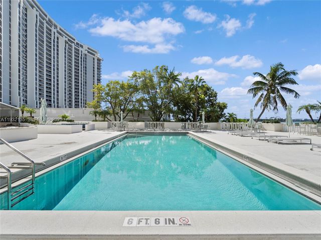 5 Island Ave LE, Miami Beach, FL 33139