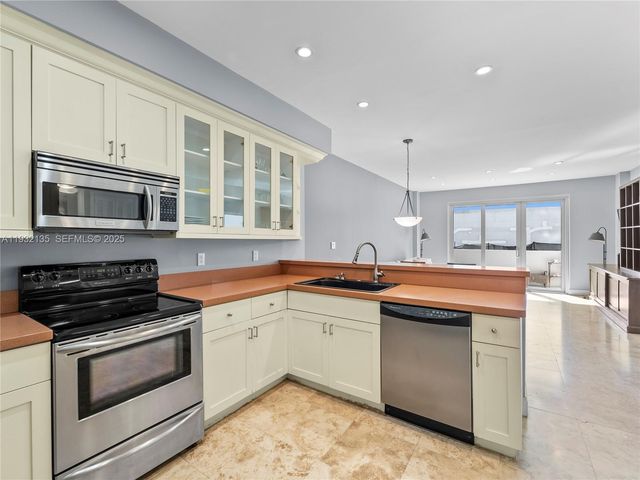 5 Island Ave LE, Miami Beach, FL 33139