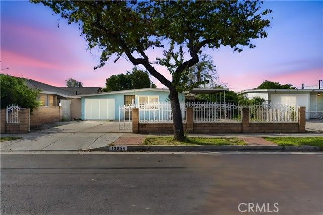 12058 Hopland, Norwalk, CA 90650