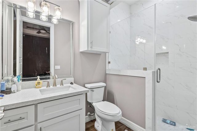 8921 Vista De Palmas Drive, Edcouch, TX 78538