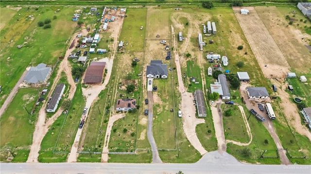 8921 Vista De Palmas Drive, Edcouch, TX 78538