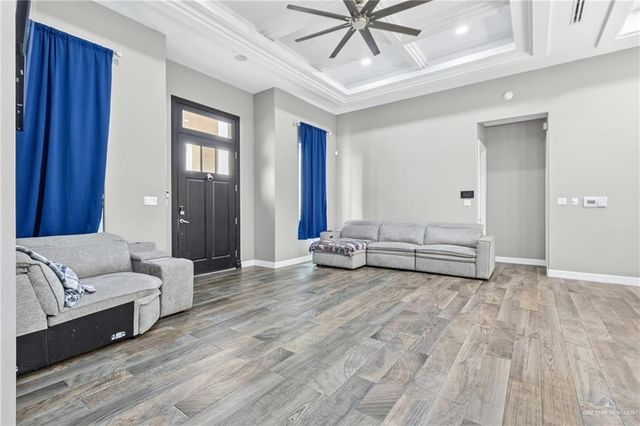 8921 Vista De Palmas Drive, Edcouch, TX 78538