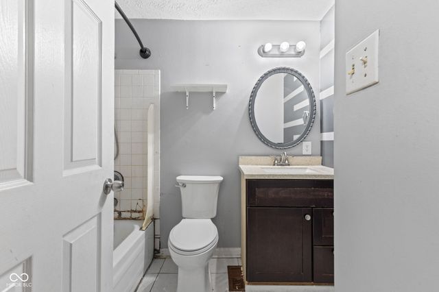 2614 Fairhaven Drive, Indianapolis, IN 46229