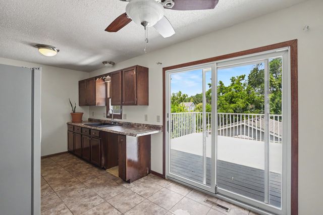 1005 Geil Avenue, Des Moines, IA 50315