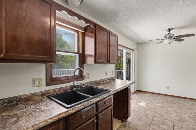 1005 Geil Avenue, Des Moines, IA 50315