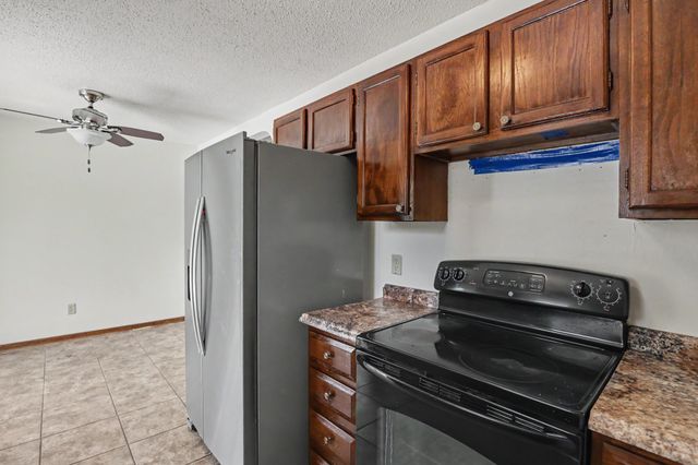 1005 Geil Avenue, Des Moines, IA 50315