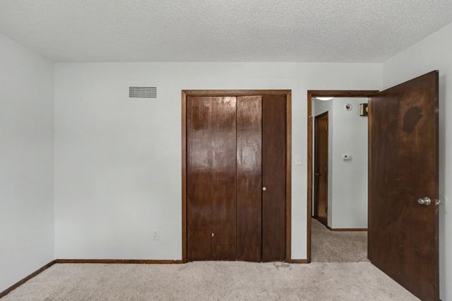 1005 Geil Avenue, Des Moines, IA 50315