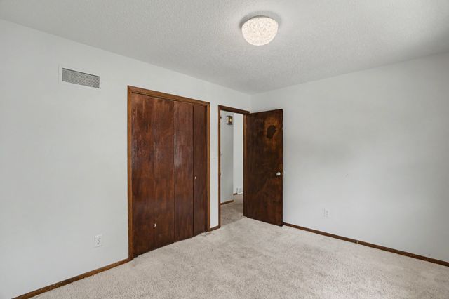 1005 Geil Avenue, Des Moines, IA 50315