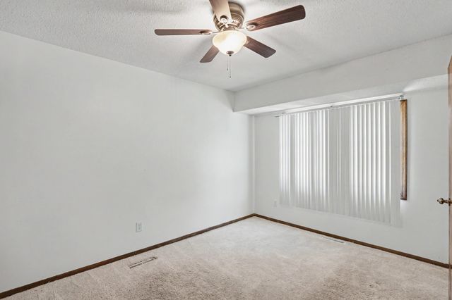 1005 Geil Avenue, Des Moines, IA 50315