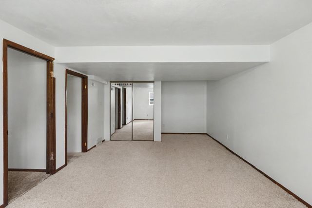 1005 Geil Avenue, Des Moines, IA 50315