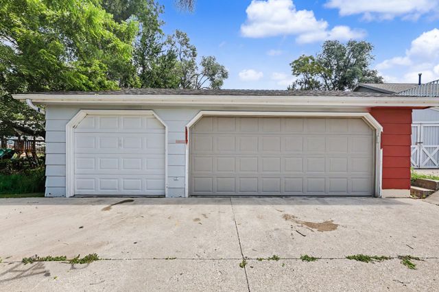 1005 Geil Avenue, Des Moines, IA 50315