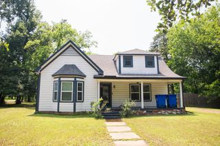 617 S 5th Street, Crockett, TX 75835