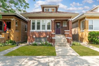 5408 N Luna Avenue, Chicago, IL 60630