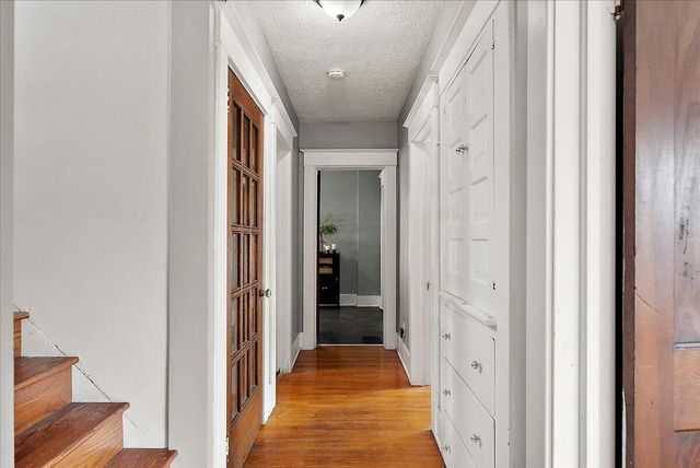 637 Fairview Avenue, Grand Rapids, MI 49503