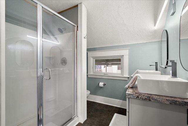 637 Fairview Avenue, Grand Rapids, MI 49503