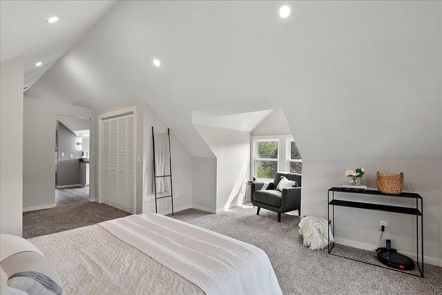 637 Fairview Avenue, Grand Rapids, MI 49503