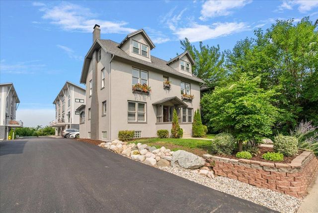 637 Fairview Avenue, Grand Rapids, MI 49503