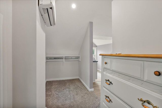 637 Fairview Avenue, Grand Rapids, MI 49503