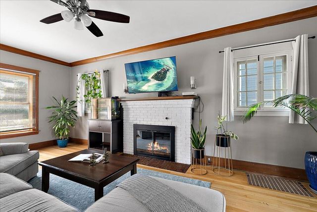 637 Fairview Avenue, Grand Rapids, MI 49503