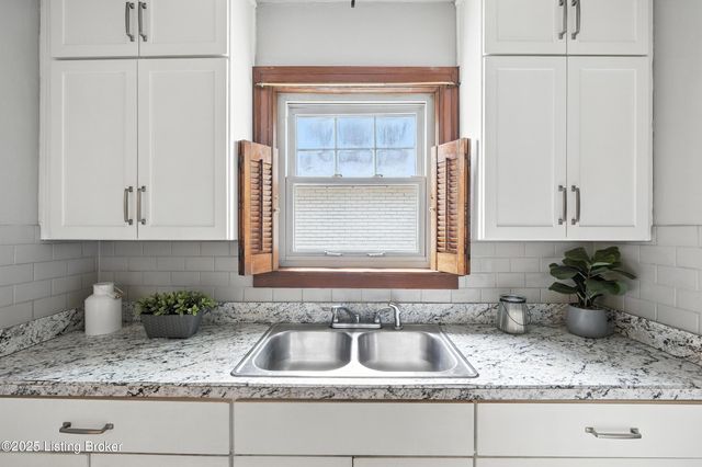 4513 Jewell Ave, Louisville, KY 40212