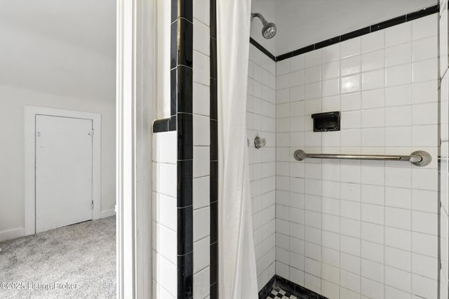 4513 Jewell Ave, Louisville, KY 40212