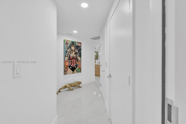 16385 Biscayne Blvd 2101, North Miami Beach, FL 33160