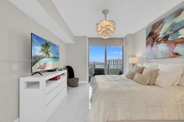 16385 Biscayne Blvd 2101, North Miami Beach, FL 33160