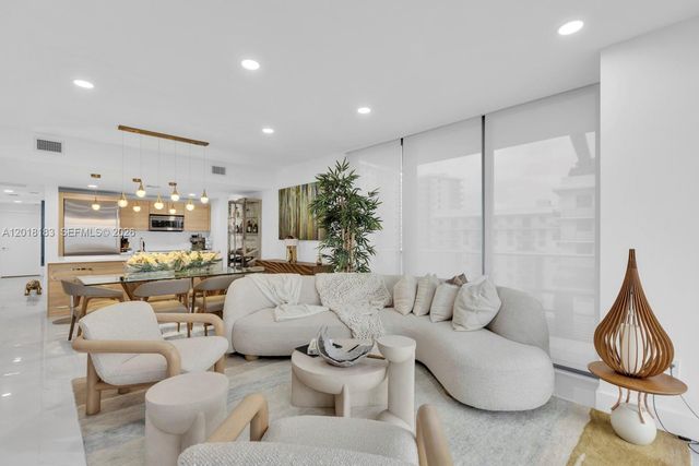 16385 Biscayne Blvd 2101, North Miami Beach, FL 33160