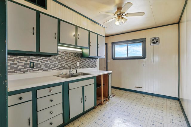 310 College Street, Groveport, OH 43125