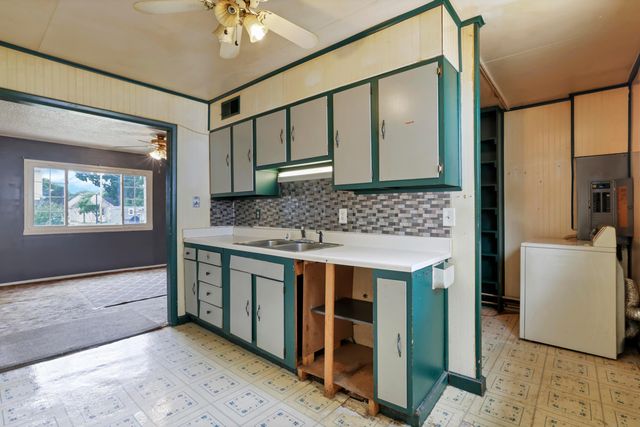 310 College Street, Groveport, OH 43125