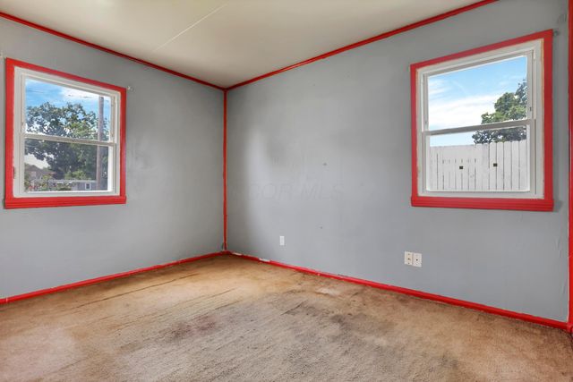 310 College Street, Groveport, OH 43125