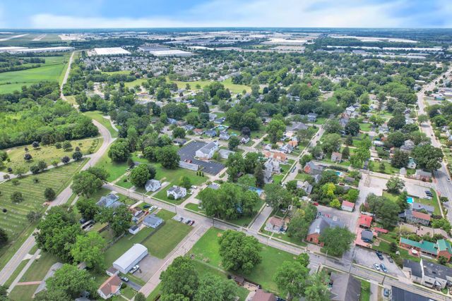 310 College Street, Groveport, OH 43125