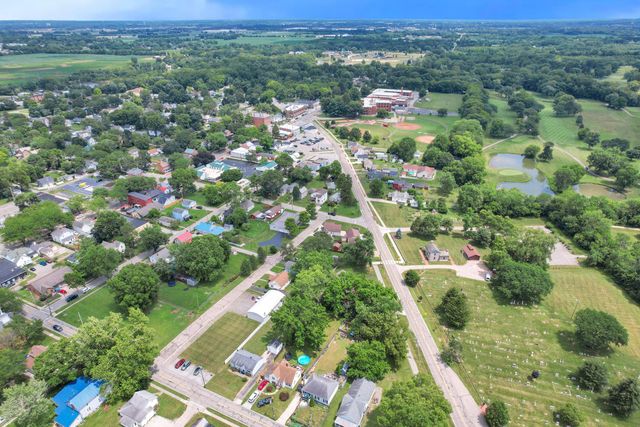 310 College Street, Groveport, OH 43125