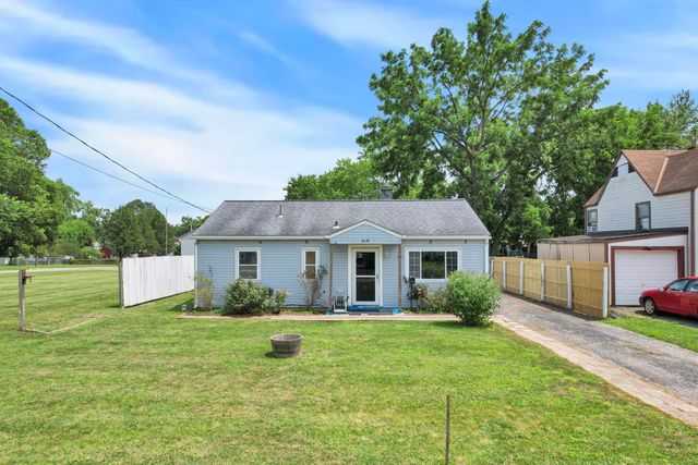 310 College Street, Groveport, OH 43125