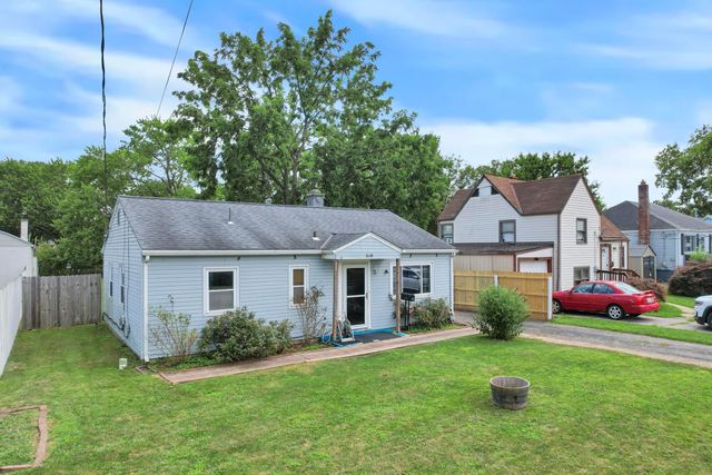 310 College Street, Groveport, OH 43125
