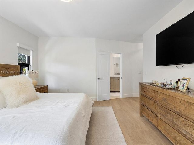 3776 SW 107th Ct, Miami, FL 33165