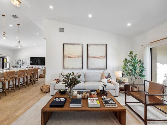 3776 SW 107th Ct, Miami, FL 33165