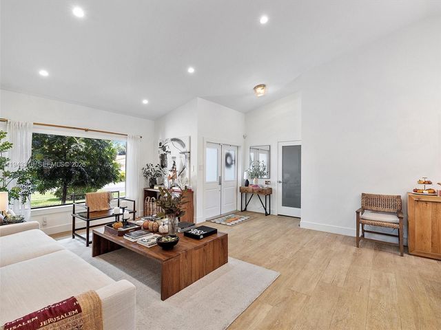 3776 SW 107th Ct, Miami, FL 33165