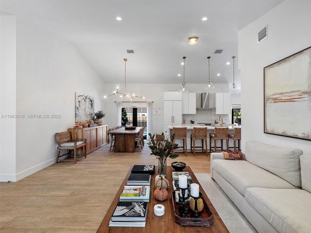 3776 SW 107th Ct, Miami, FL 33165