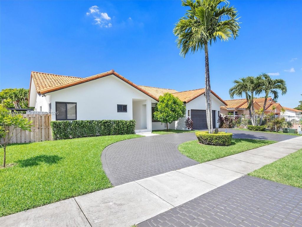 3776 SW 107th Ct, Miami, FL 33165