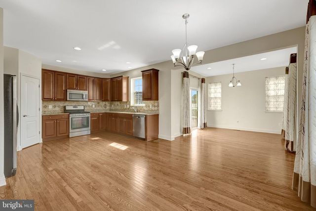 42258 CASTLE RIDGE SQ, Brambleton, VA 20148