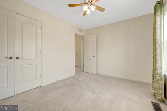 42258 CASTLE RIDGE SQ, Brambleton, VA 20148